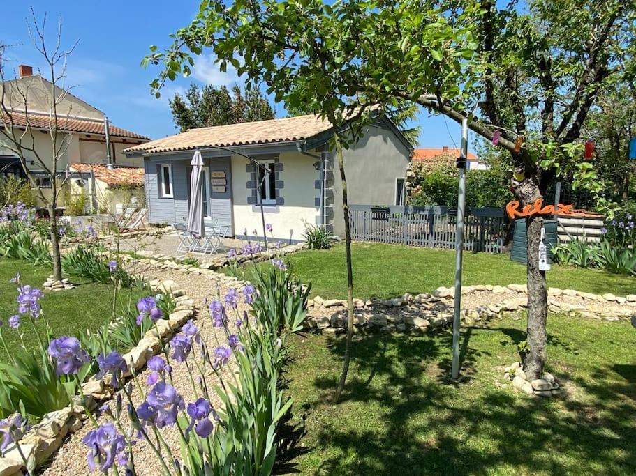 Chez Camille Villa Verines  Luaran gambar