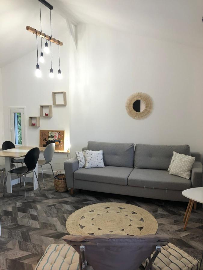 Chez Camille Villa Verines  Luaran gambar